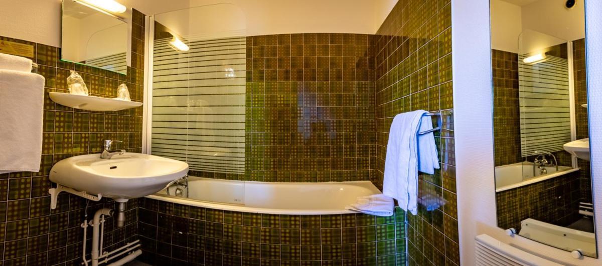 Hotel Le Boischaut - Citotel Шатору Екстер'єр фото