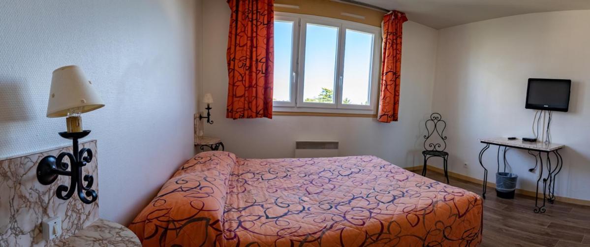 Hotel Le Boischaut - Citotel Шатору Екстер'єр фото